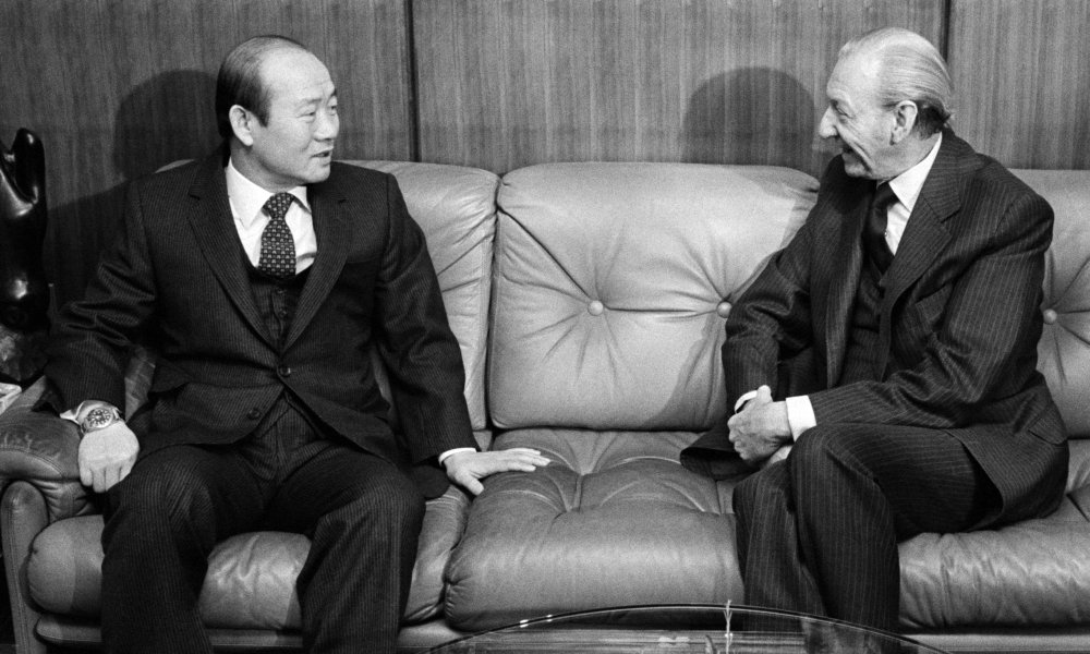 Chun Doo-Hwan, who ordered the crack down on Gwangju's protestors in 1980, meets the UN Secretary-General in 1981. Source: UN Photo #188865.