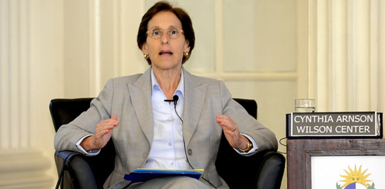 Latin American Program in the News: Secretario General de la OEA participó en mesa redonda sobre los nuevos enfoques en la política de drogas organizada por Misión de Uruguay