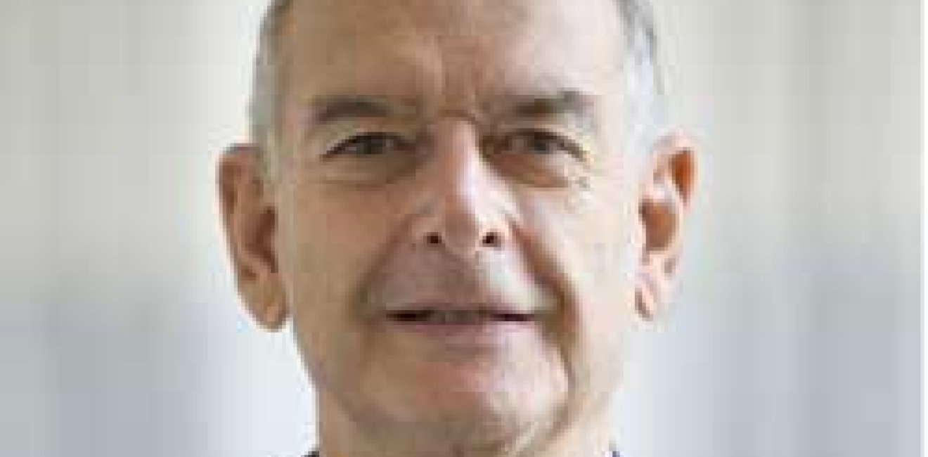 Fellow Reports on the Health of Political Leaders