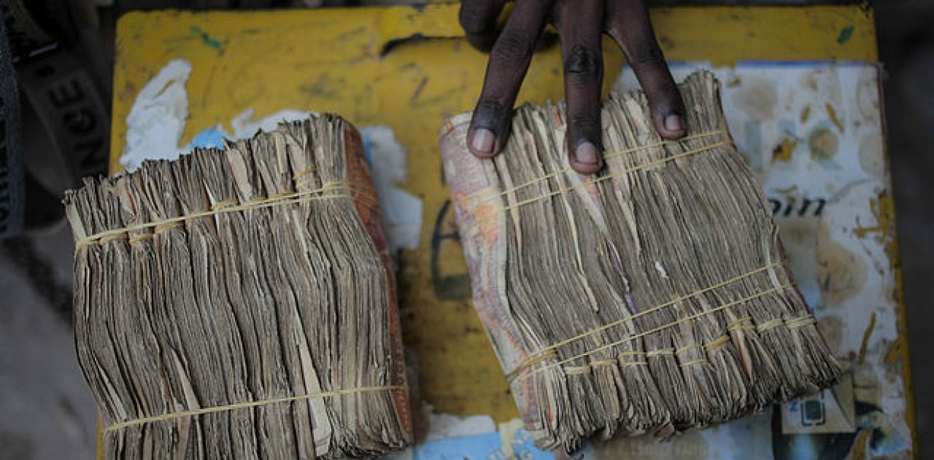 2013_10_23_Economy_Barclays_Remittance_Money_Transfer_008_(10471053973)