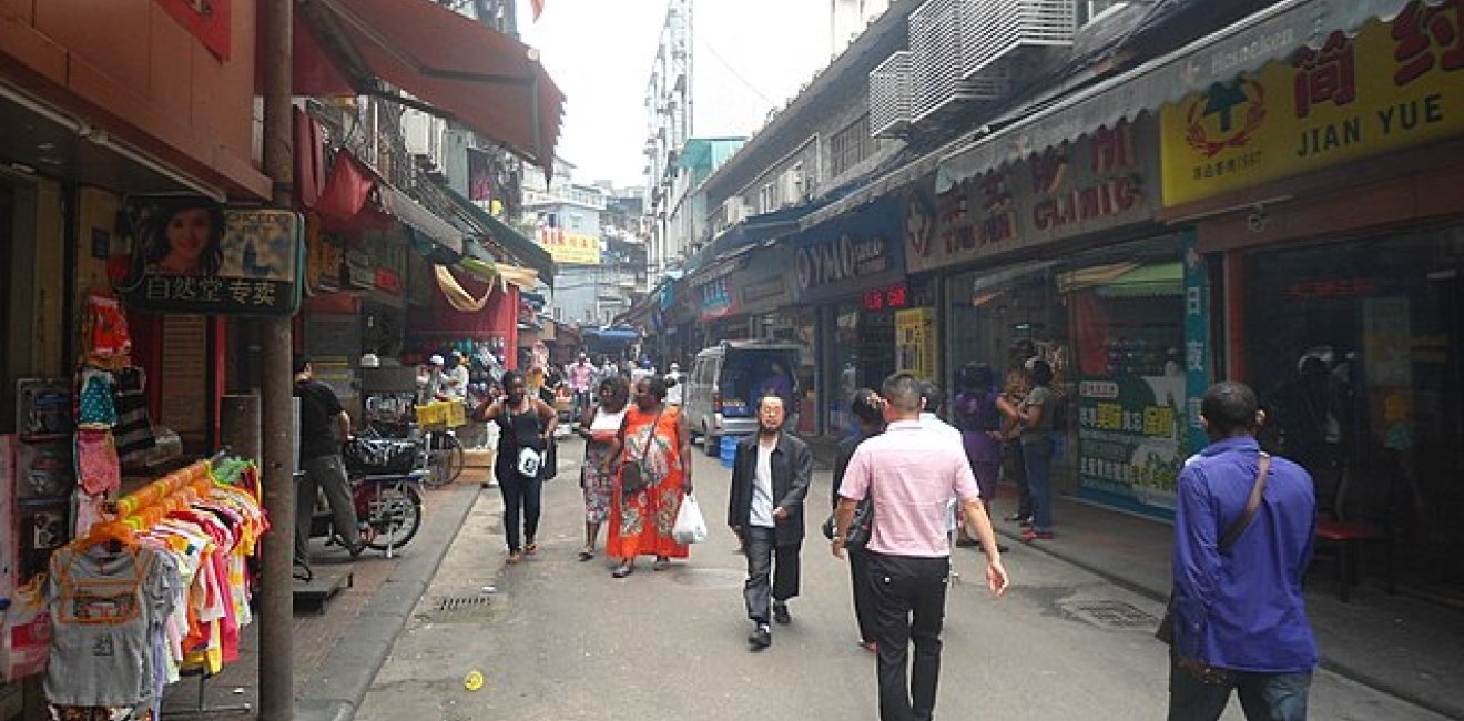 640px-African_area,_Guangzhou_-_02