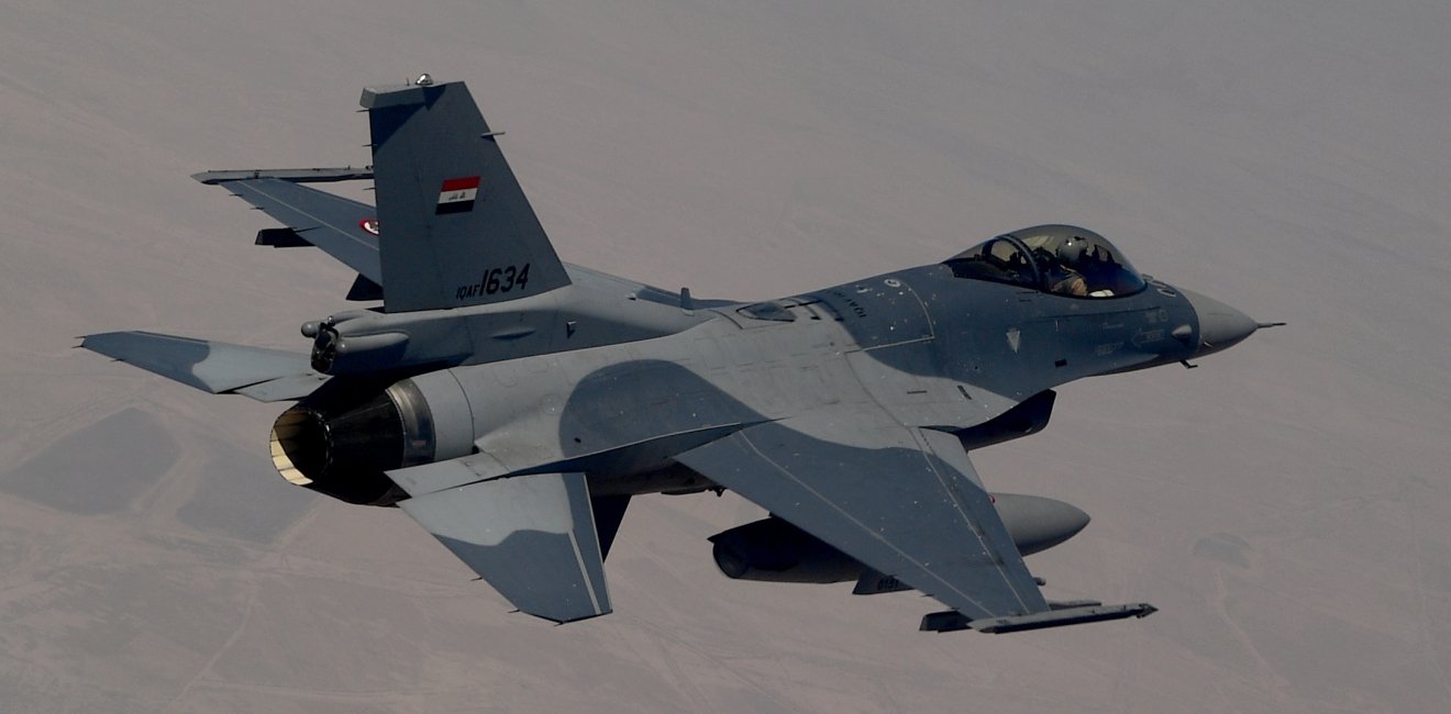 An Iraqi Air Force F-16 Fighting Falcon flies over an undisclosed location, July 18, 2019.