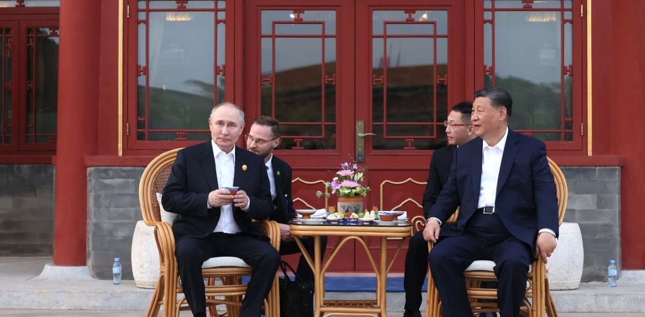 Vladimir Putin and Xi Jinping