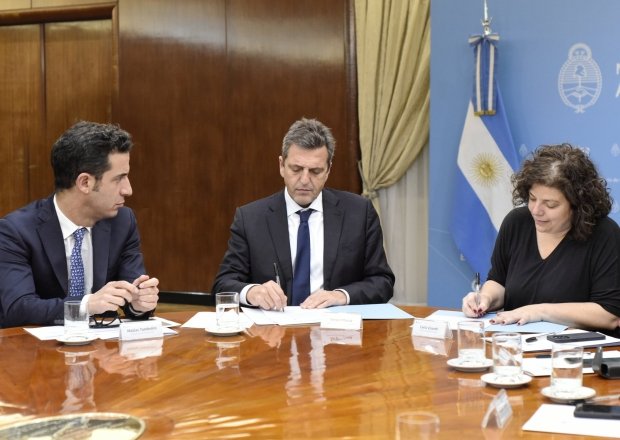 Figuritas and Argentina’s Latest Economic Troubles