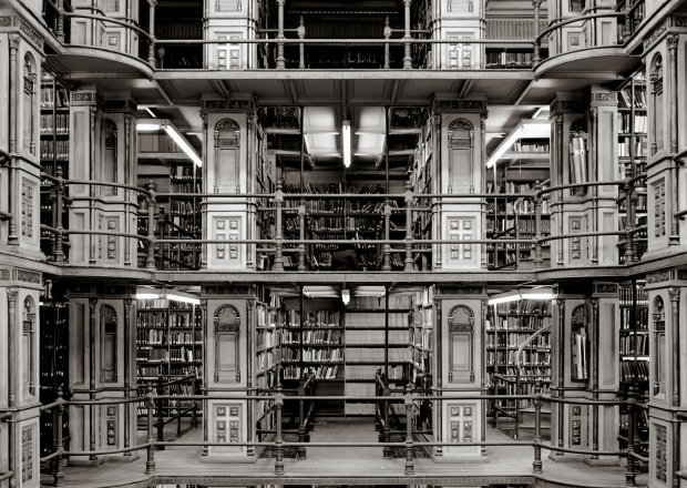 An image of a library.