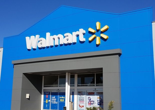 Photo - ¡Ojo! Walmart Shoppers