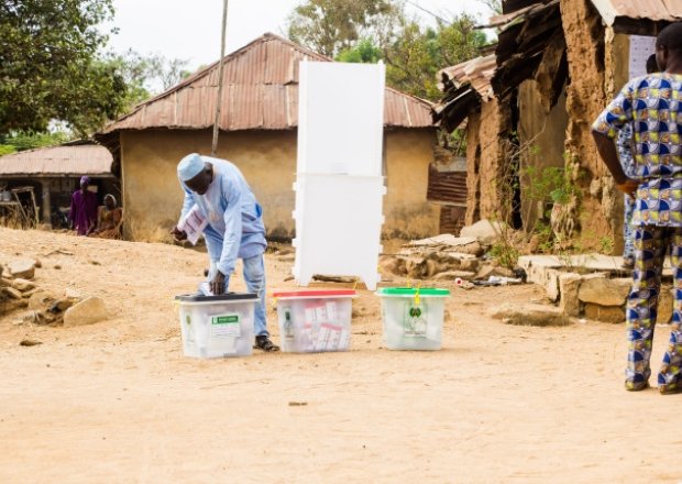 A man casting his vote at a pooling unit in Idiko-Ile during the February 23, 2019 Presidential Election in Nigeria.