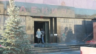 Why Lenin’s Corpse Lives On In Putin’s Russia