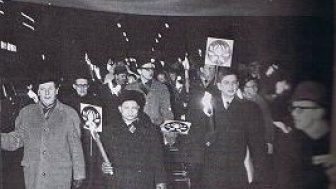 Swedish leader Olof Palme demonstrates against the war with the North Vietnamese ambassador to Moscow during a a torchlight march, February 1968. Source: Public Domain. Arbetarrörelsens arkiv, via WikiCommons.