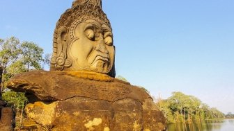 Temple face Photo by PhotoSynthesis Productions