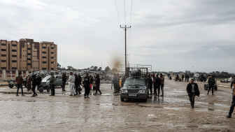 Palestinians are trying to return to their homes and property after the Israeli army withdrew from some areas, on Khan Yunis the southern Gaza Strip, on February 2, 2024