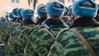 Young Russian soldiers