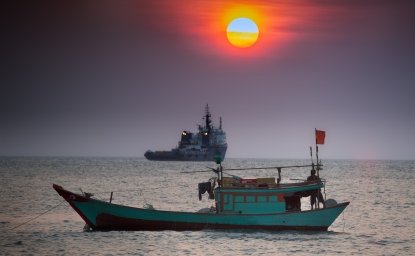 Director Daly Discusses the South China Sea with China Review News Agency of Hong Kong (In Chinese/中文)
