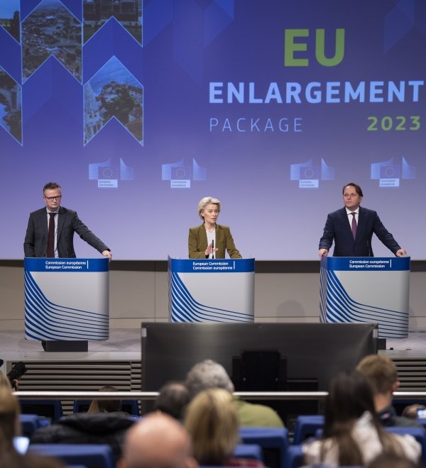 Press Conference by European Commission President Ursula von der Leyen and European Commissioner Oliver Varhelyi on the 2023 Enlargement Package