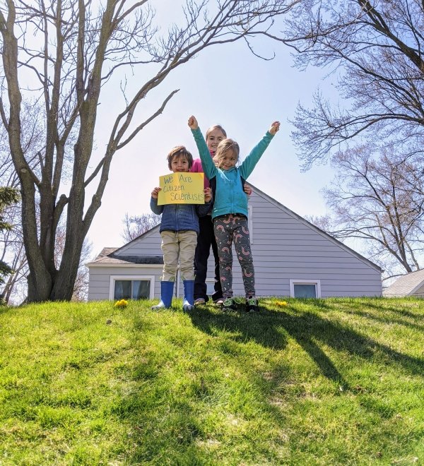 Kids doing the Earth Challenge