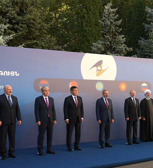 Meeting of the Supreme Eurasian Economic Council in Yerevan, Armenia (October, 2019; photo: en.kremlin.ru)