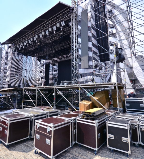 Concert stage