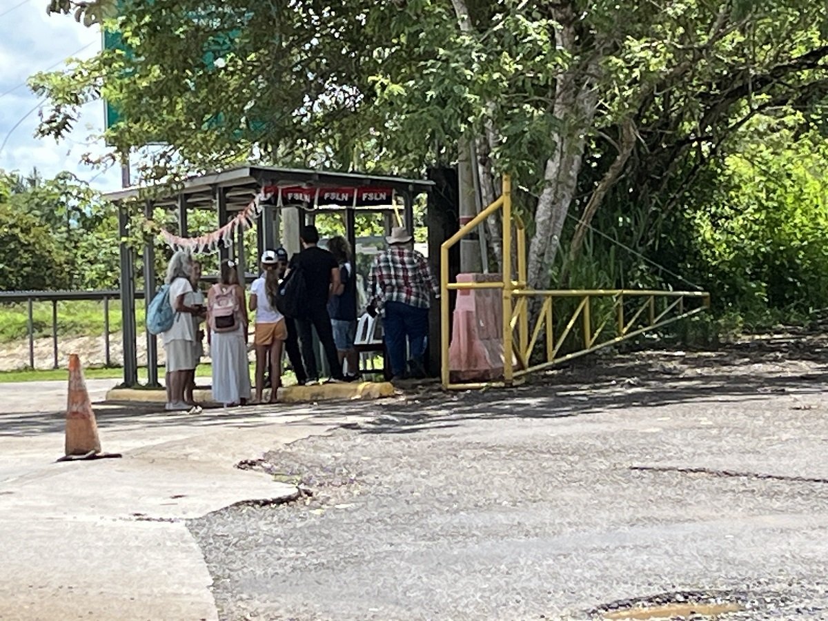 Nicaraguans Fleeing South