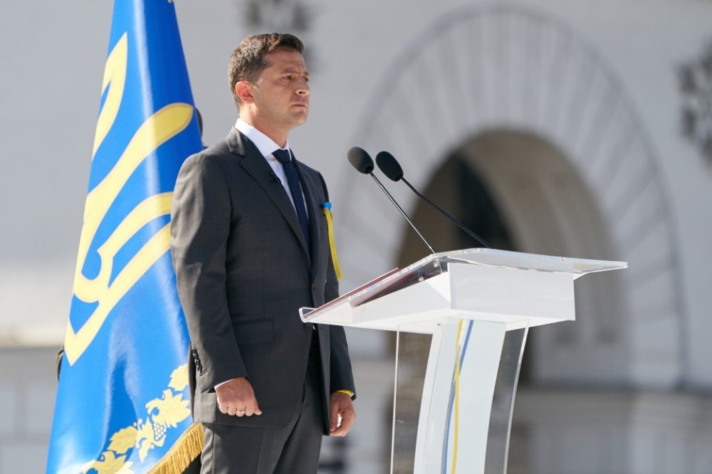 President Zelenskyy gives a speech during the 2019 Ukrainian Independence Day celebration. Source: Wikimedia Commons.