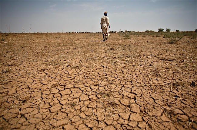 Arid soil in Mauritania. Drought has a significant effect on the Sahel and Sahara. Photo by Pablo Tosco/Oxfam, via Flickr. Creative Commons.