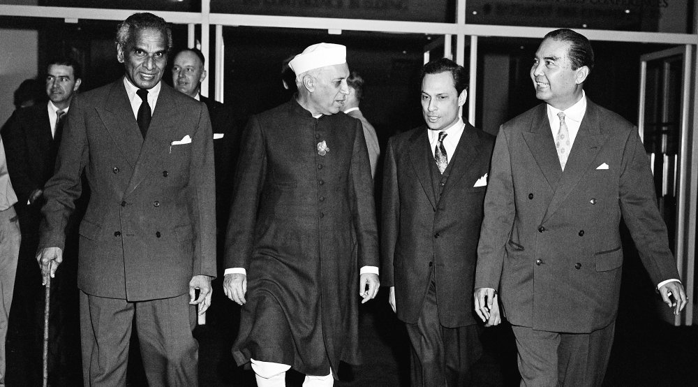 Nehru Visits the UN Headquarters, December 1956. (Source: UN Photo #84994)