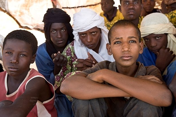 Mali-boys-att-UNHCR_ACNUR-Las-Americas-615w
