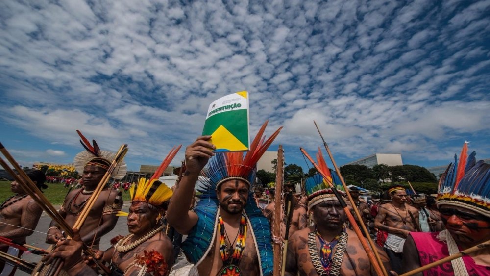 Traditional Populations, Land Rights, and Environmental Justice: The Challenges of the Amazon