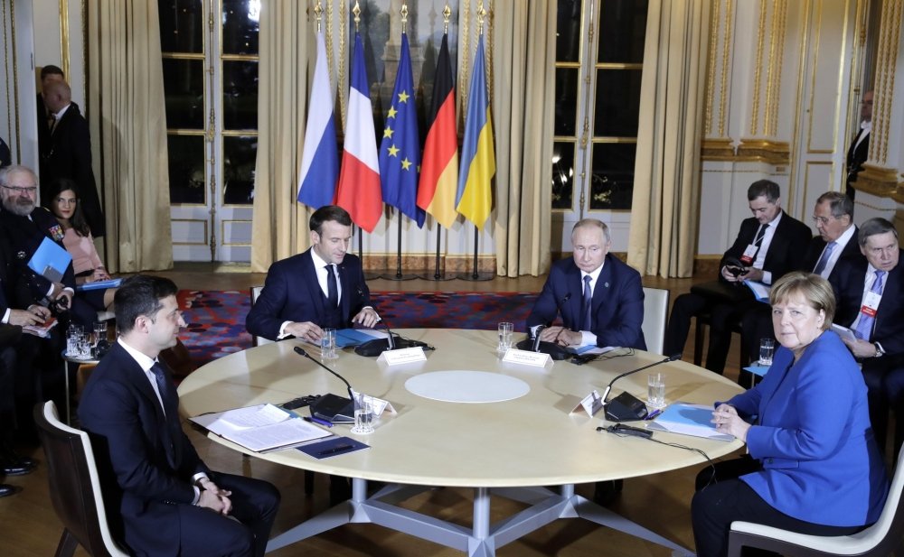 A photo from the Normandy format summer with Ukrainian President Zelenskyy, French President Macron, Russian President Putin, and German Chancellor Angela Merkel. Photo: Mikhail Metzel, TASS, source: kremlin.ru