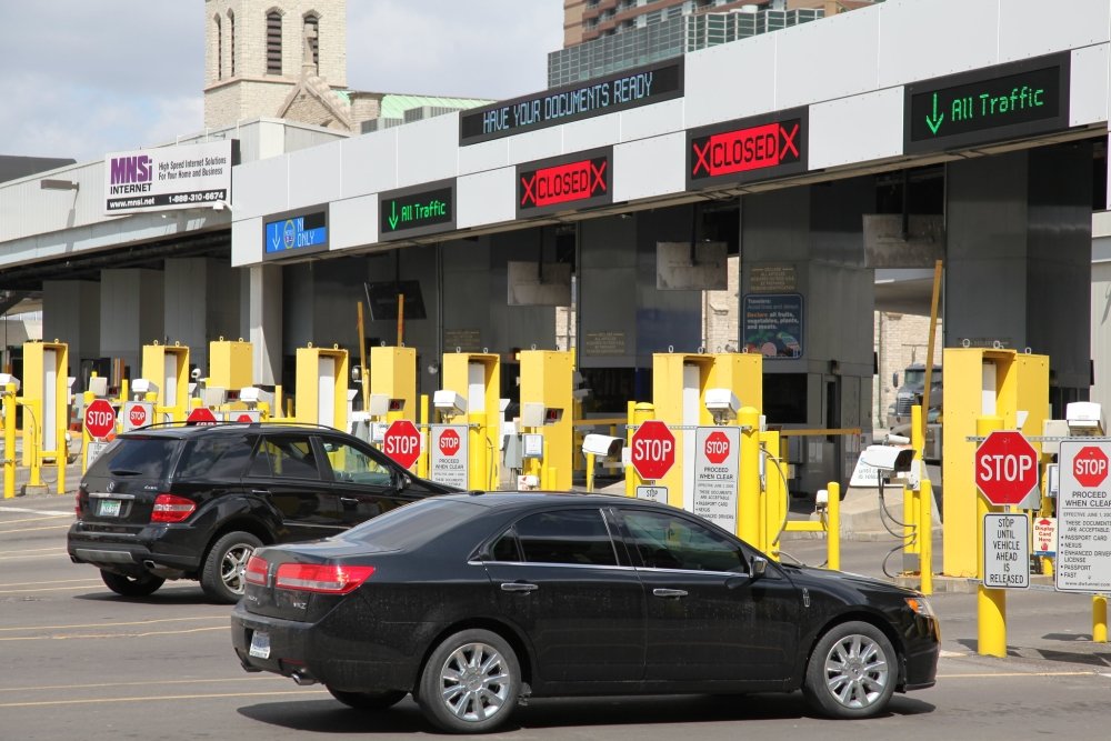 Detroit-Windsor Tunnel - Port of Entry