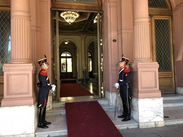 Image- Casa Rosada Guards