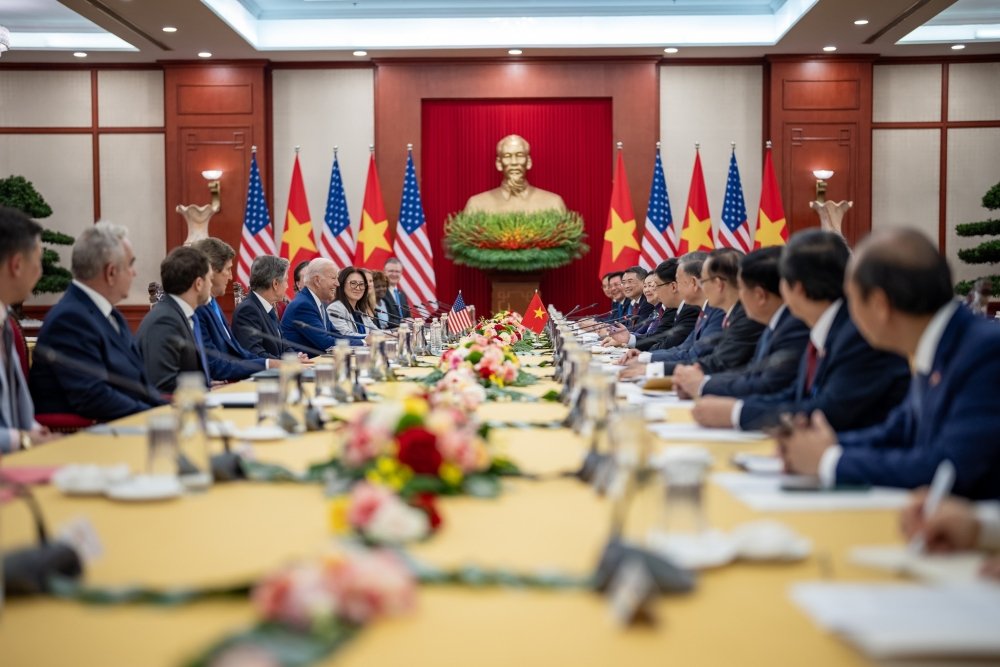 The US delegation led by President Biden meets with their Vietnamese counterparts in Hanoi