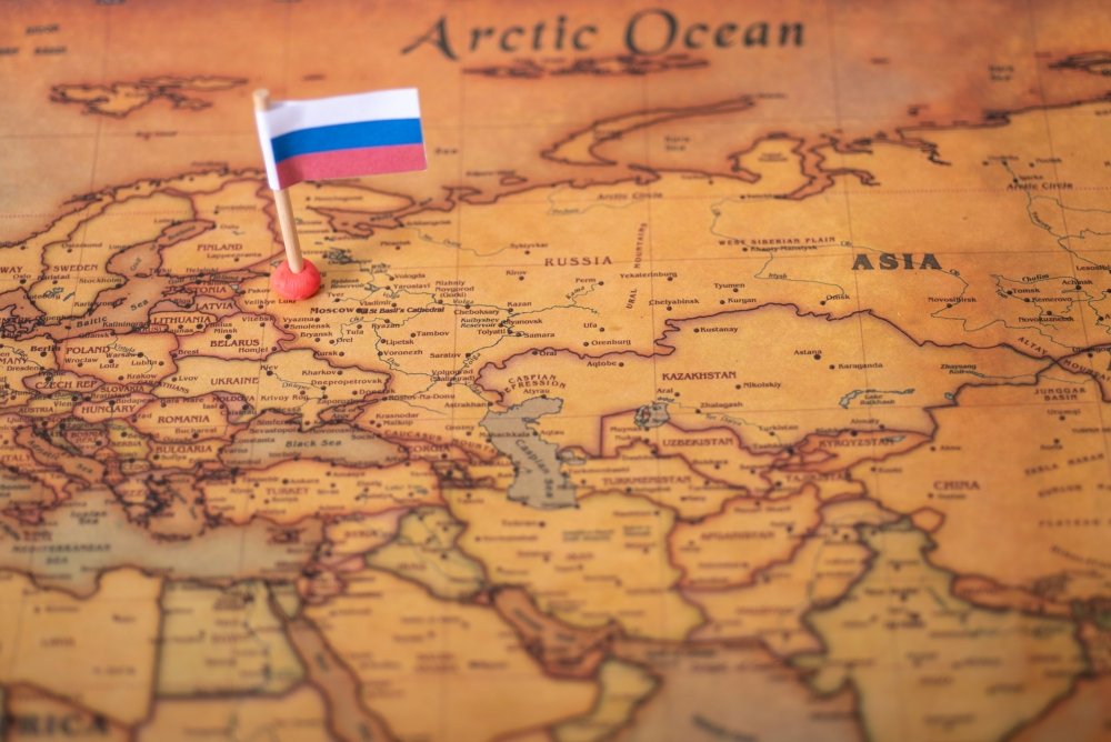 Russia flag & map - Russia - Pin