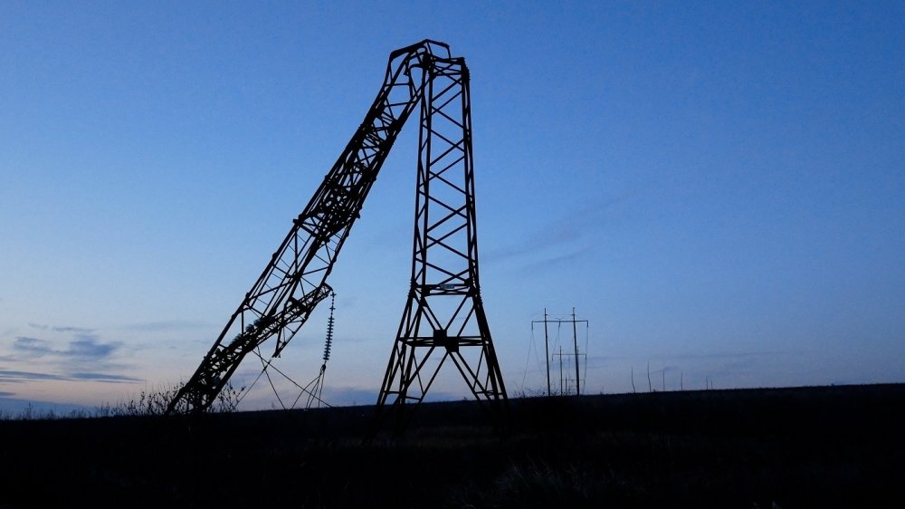 Fallen Pylon