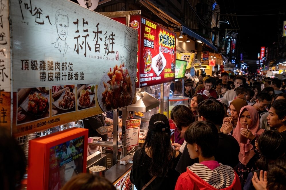 Taiwanese crowd a night market