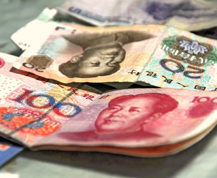 Why doesn't China directly increase RMB usage in International Trade?  (中文）