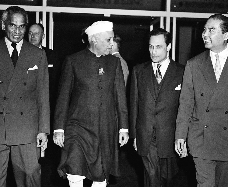 Nehru Visits the UN Headquarters, December 1956. (Source: UN Photo #84994)