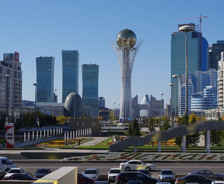 Central Downtown Astana: in center Bayterek tower