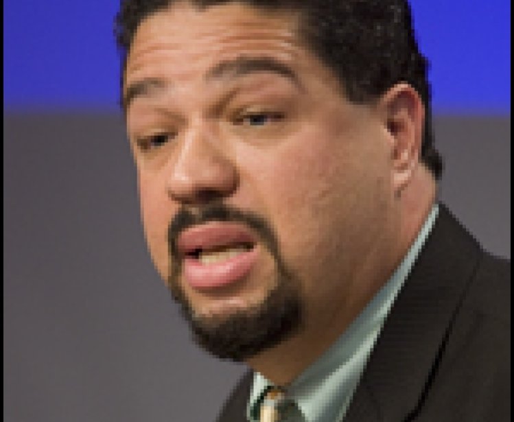 Integrating Development: A Livelihood Approach to Population, Health, and Environment Programs