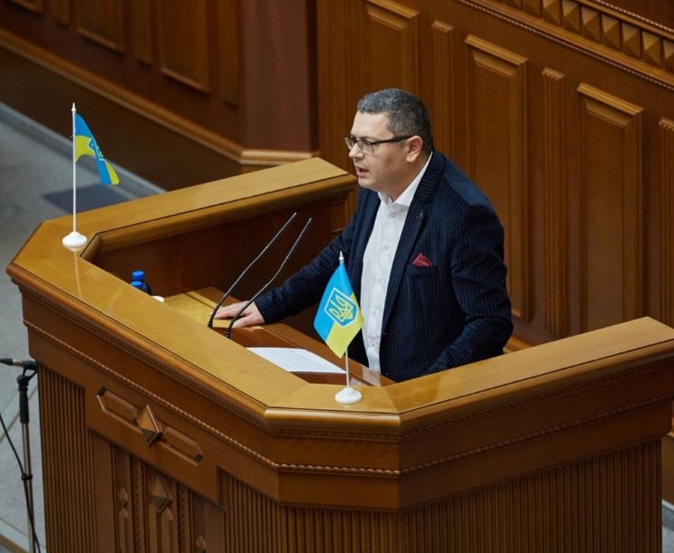 Oleksandr Merezhko giving a speech in the Verkhovna Rada