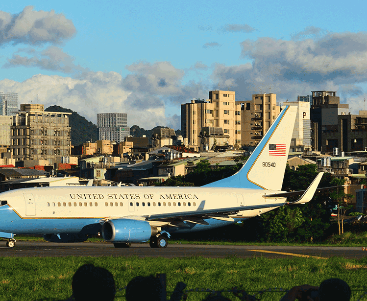 Plane in Taipei