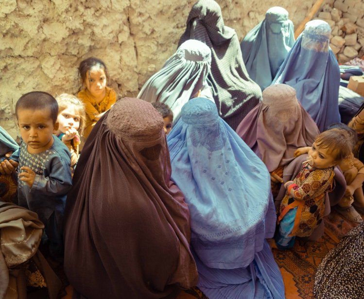 Afghan refugee women