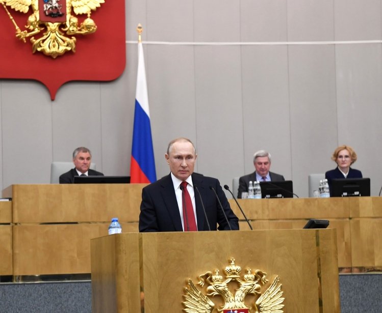 Russian President Vladimir Putin speaking in front of a plenary session of the Duma, March 2020