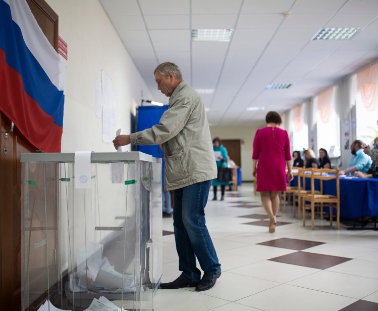 a voter in the Tyumen region of Russia