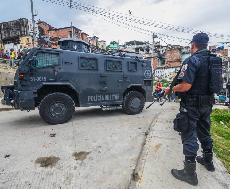 Image - Brazilian Police in a Favela