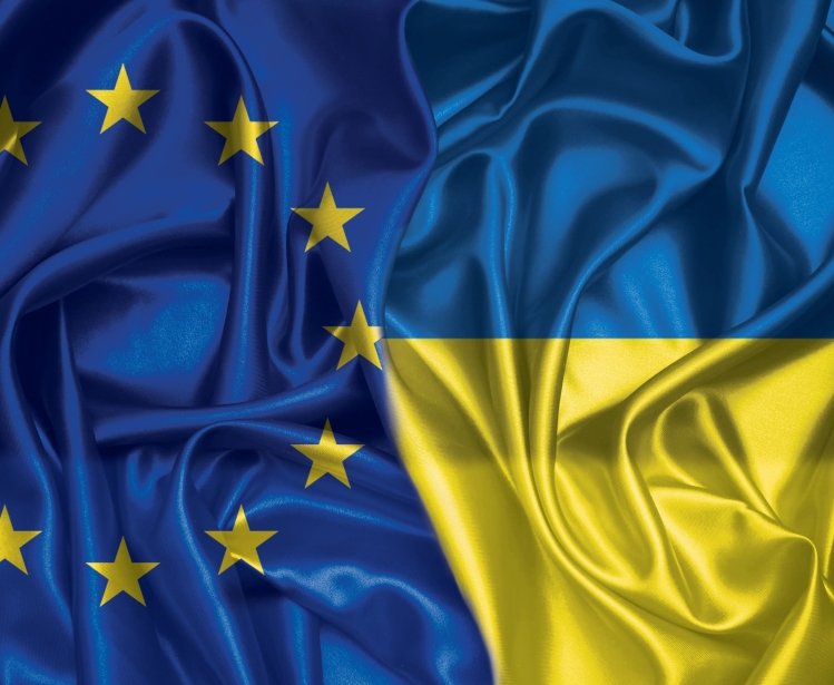EU and Ukranian Flag