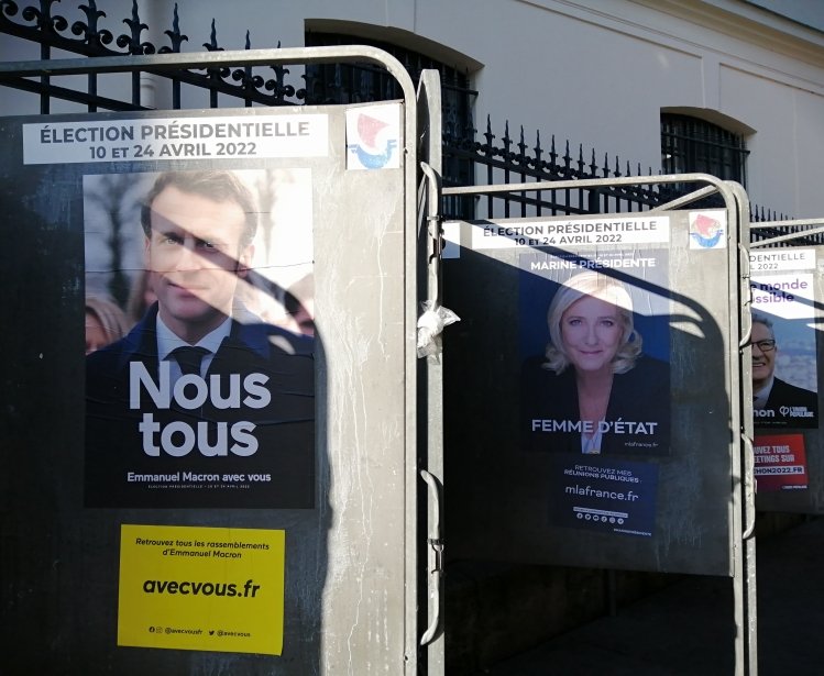 Macron and Le Pen campaign posters