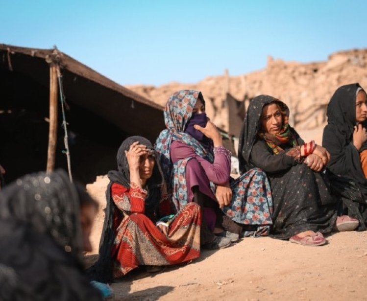 Group of Afghan women sitting. 