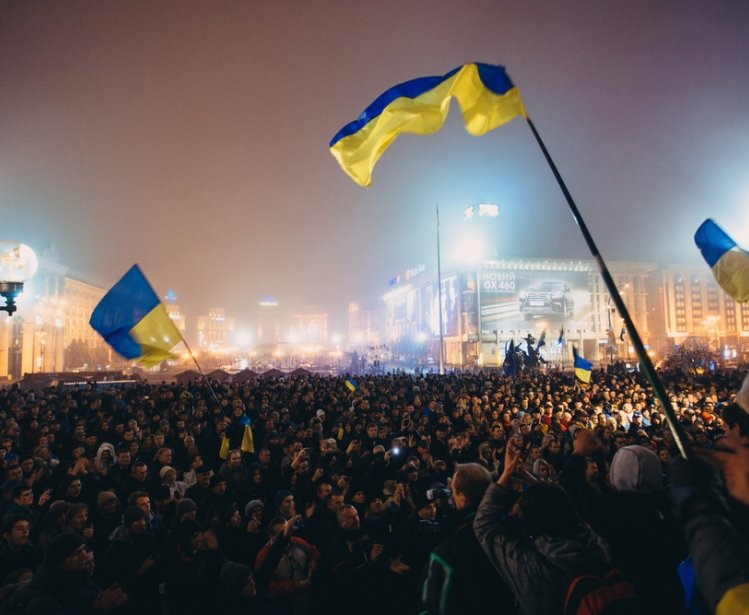Meeting on the Independence square in Kiev. About 100 thousand ukrainian people gathered on the Independence square to support the integration of Ukraine into the EU