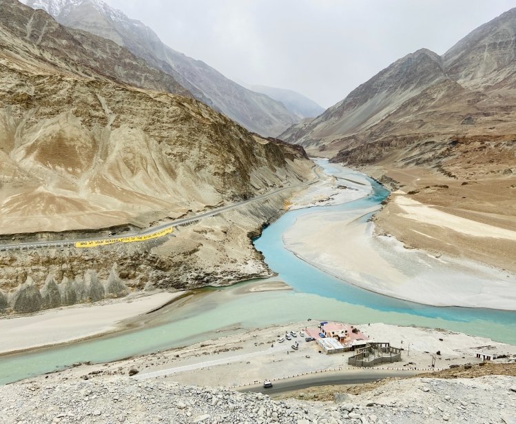 Indus River confluence Zanskar