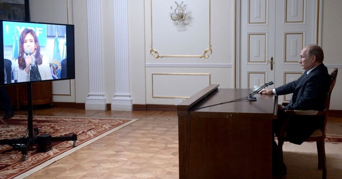 Why the Kremlin Loves Your Distraction With Iran